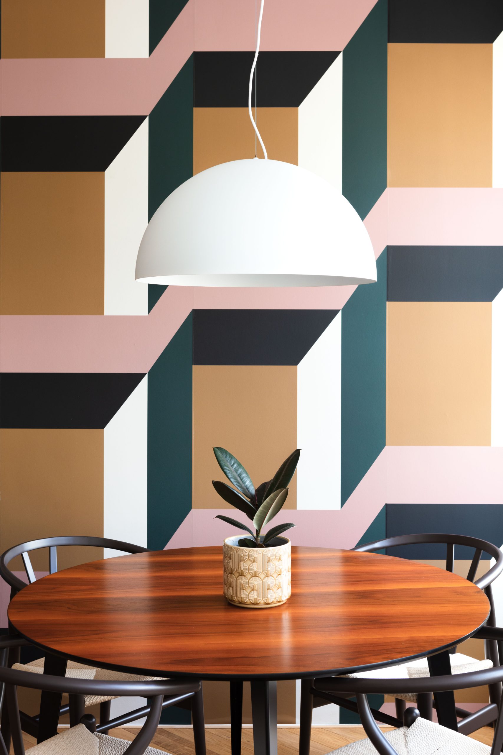 Dining | The Victor | Brighton Holiday Homes | Simple Getaway